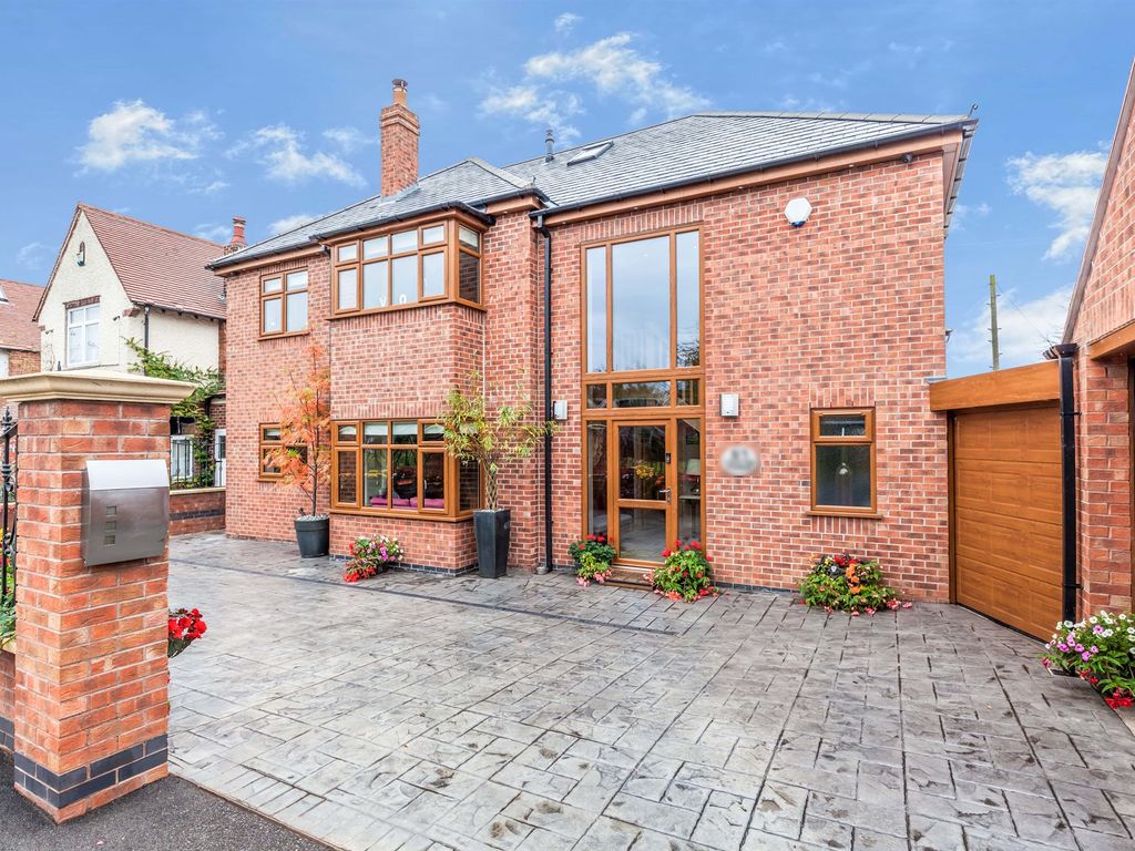 5 bed detached house for sale in Lockton Avenue, Heanor DE75, £475,000