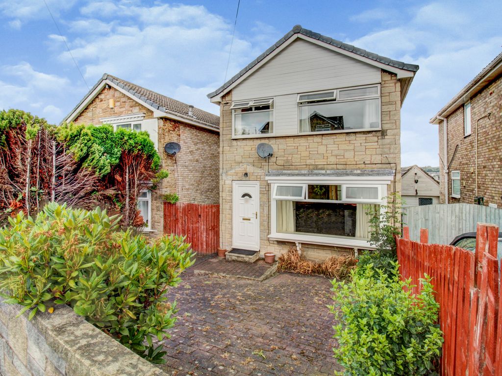 3 bed detached house for sale in Elm Tree Close, Liversedge WF15 Zoopla