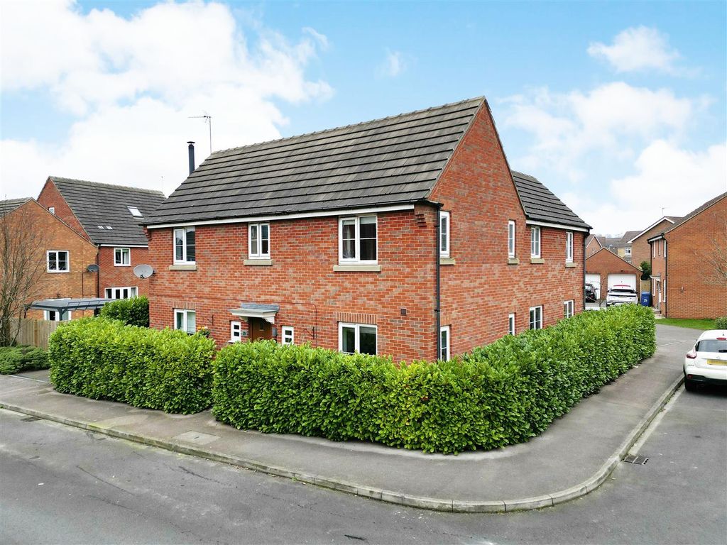 4 bed detached house for sale in Kingscroft Drive, Welton, Brough HU15