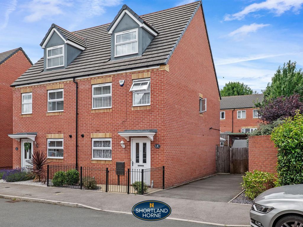 3 bed semidetached house for sale in Whitmore Manor Close, Whitmore