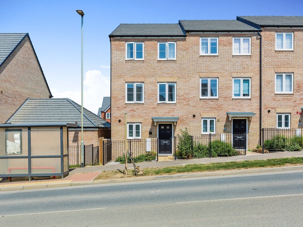 4 bed end terrace house for sale in Driver Way, Stanton Cross