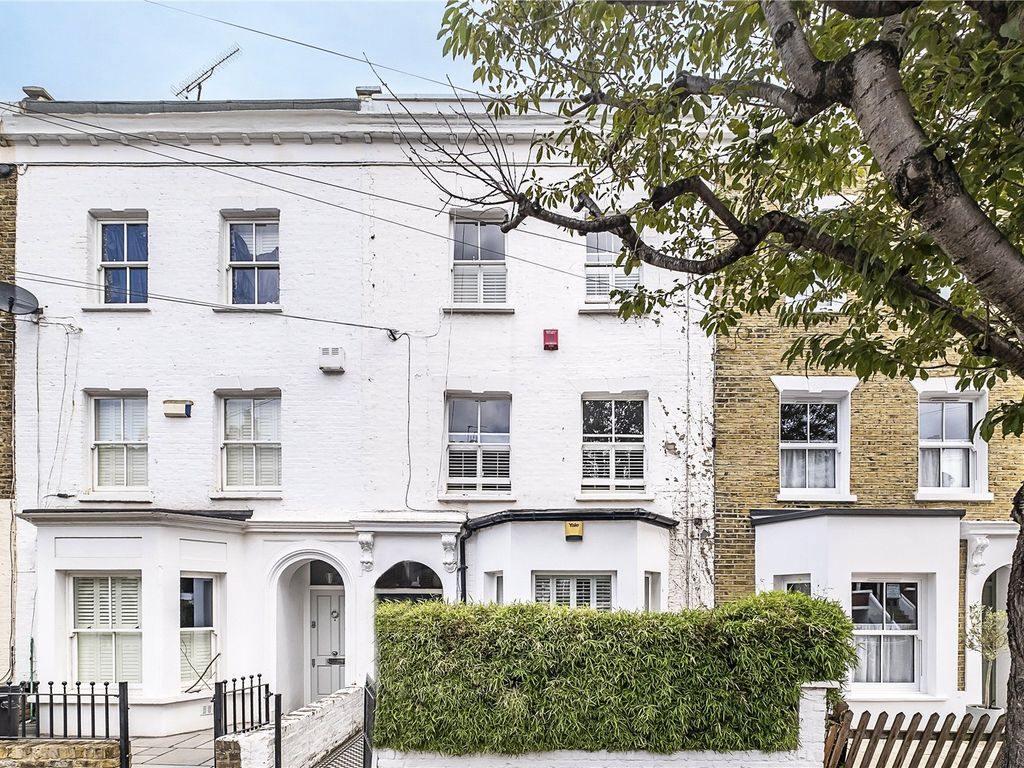 2 bed flat for sale in Simpson Street, London SW11, £625,000 Zoopla