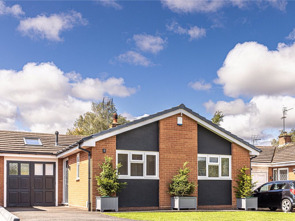 2 bed bungalow for sale in Nash Avenue, Perton Wolverhampton