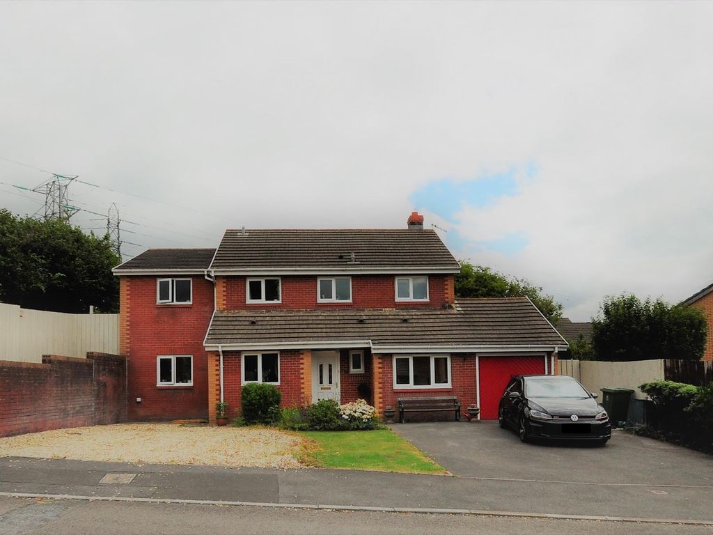 5 bed detached house for sale in Llys Cilsaig, Dafen, Llanelli SA14