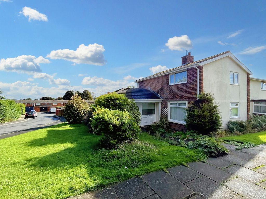 3 bed semidetached house for sale in Cambridge Road, Peterlee SR8, £