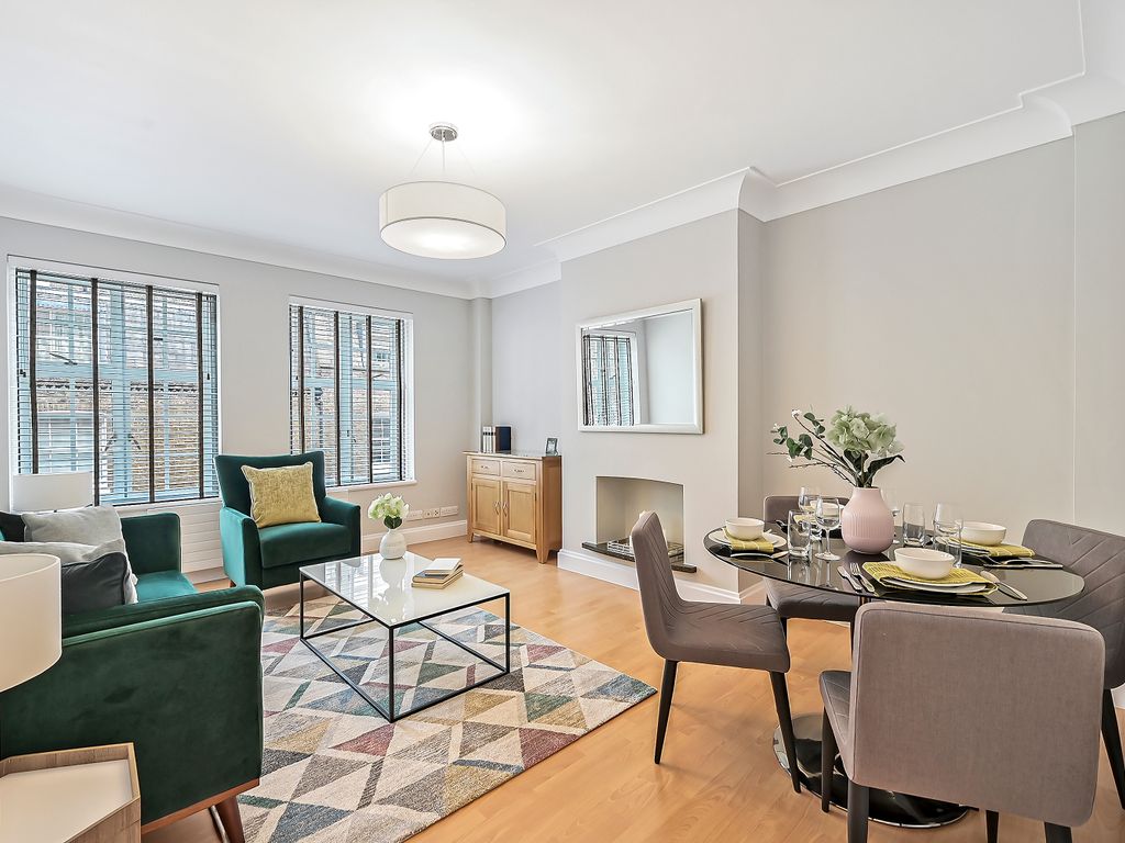 2 bed flat to rent in Stafford Court, Kensington, London W8, £3,683 pcm