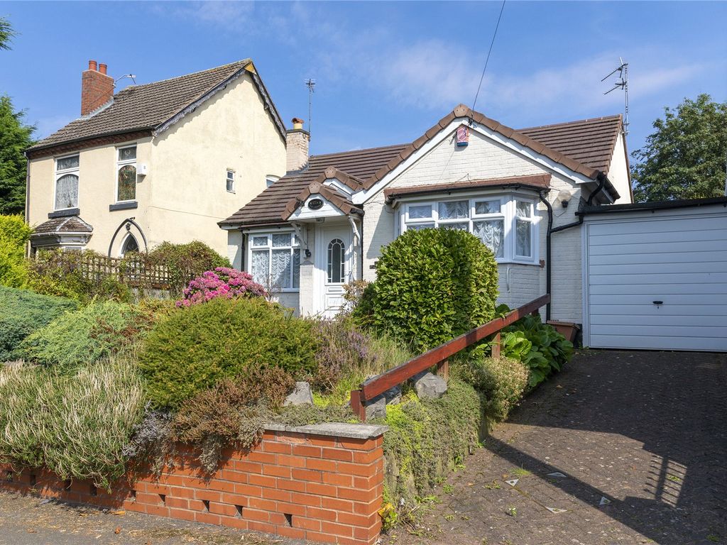 2 bed bungalow for sale in Long Lane, Halesowen B62 Zoopla
