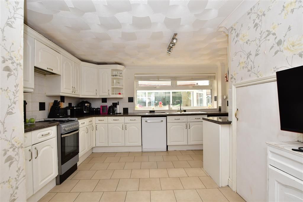 3 bed semidetached house for sale in Woodlands Road, Ditton, Kent ME20