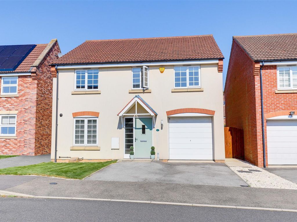 4 bed detached house for sale in Bradstone Drive, Mapperley