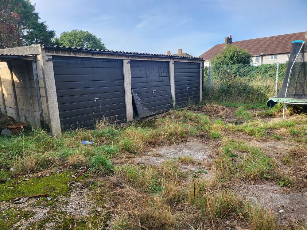 Property for sale in Seaforth Avenue, New Malden KT3, £150,000 Zoopla