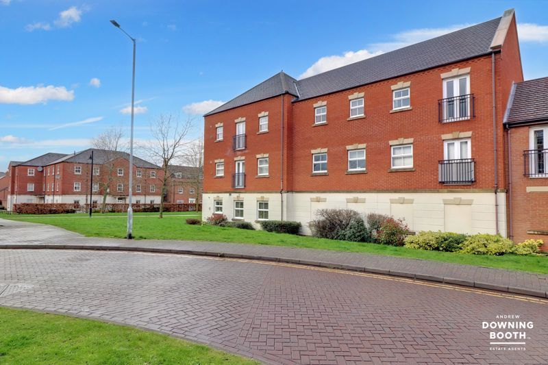 2 bed flat for sale in Thacker Drive, Darwin Park, Lichfield WS13 Zoopla