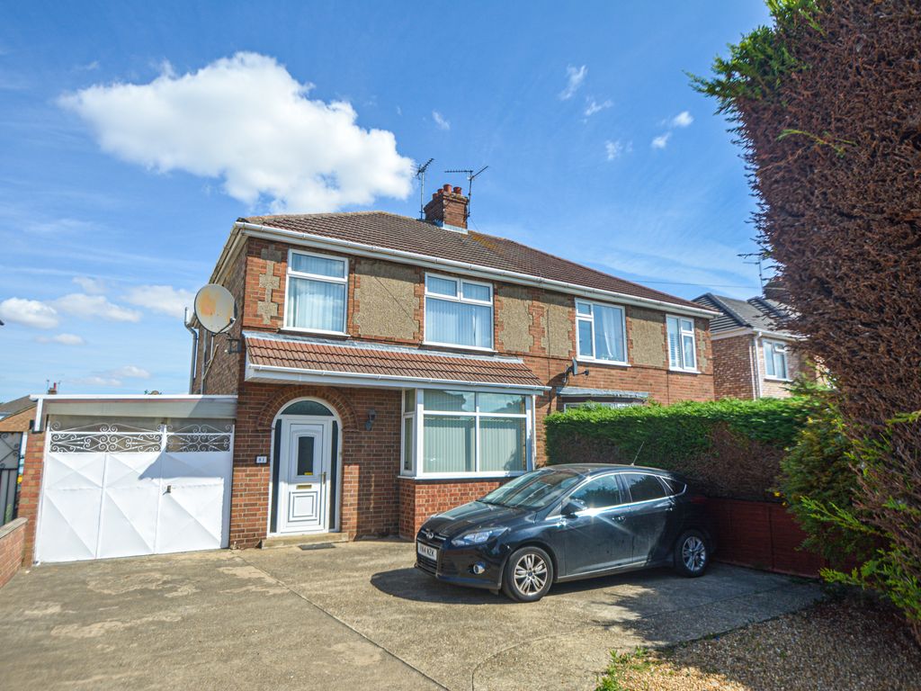 3 bed semidetached house for sale in Whittlesey Road, Stanground