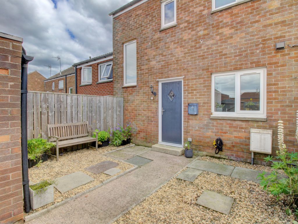 2 bed terraced house for sale in Cornhill Estate, Alnwick