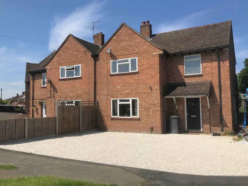 3-bed-semi-detached-house-for-sale-in-fir-tree-road-guildford-gu1