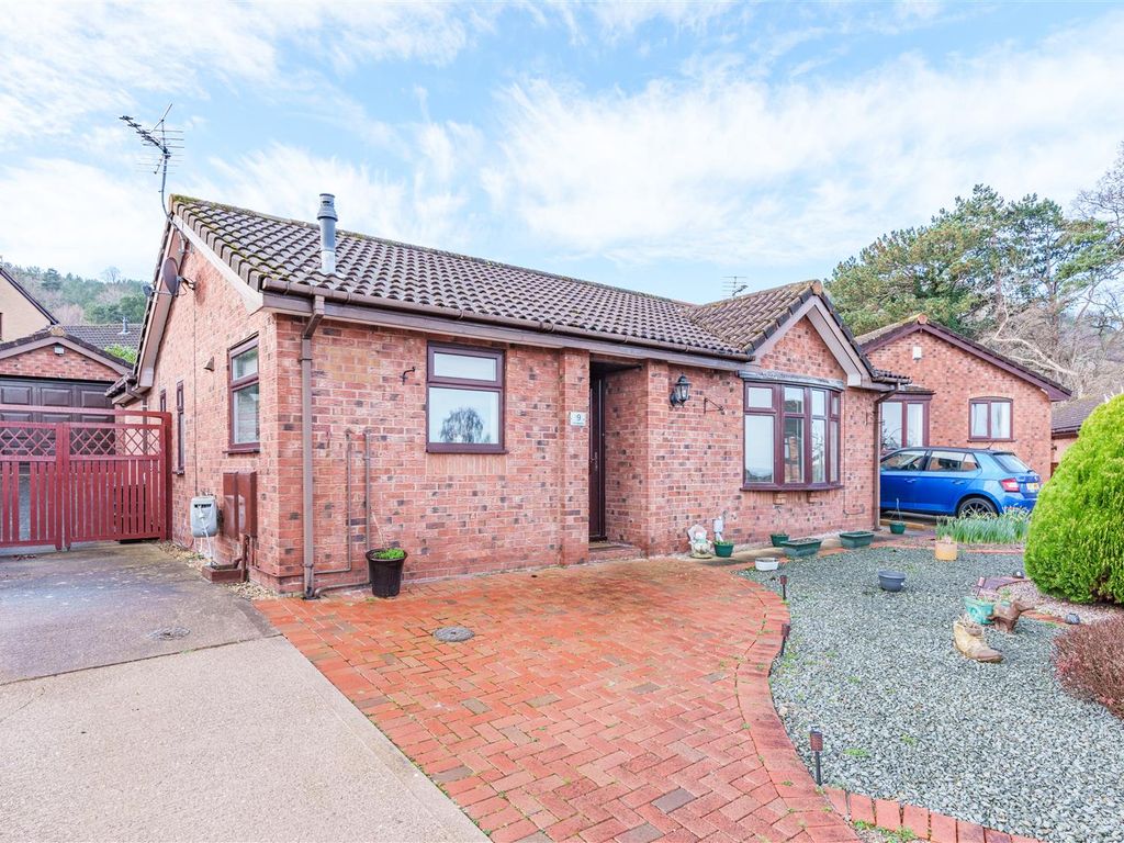 2 bed detached bungalow for sale in Lon Deg, Abergele LL22, £270,000