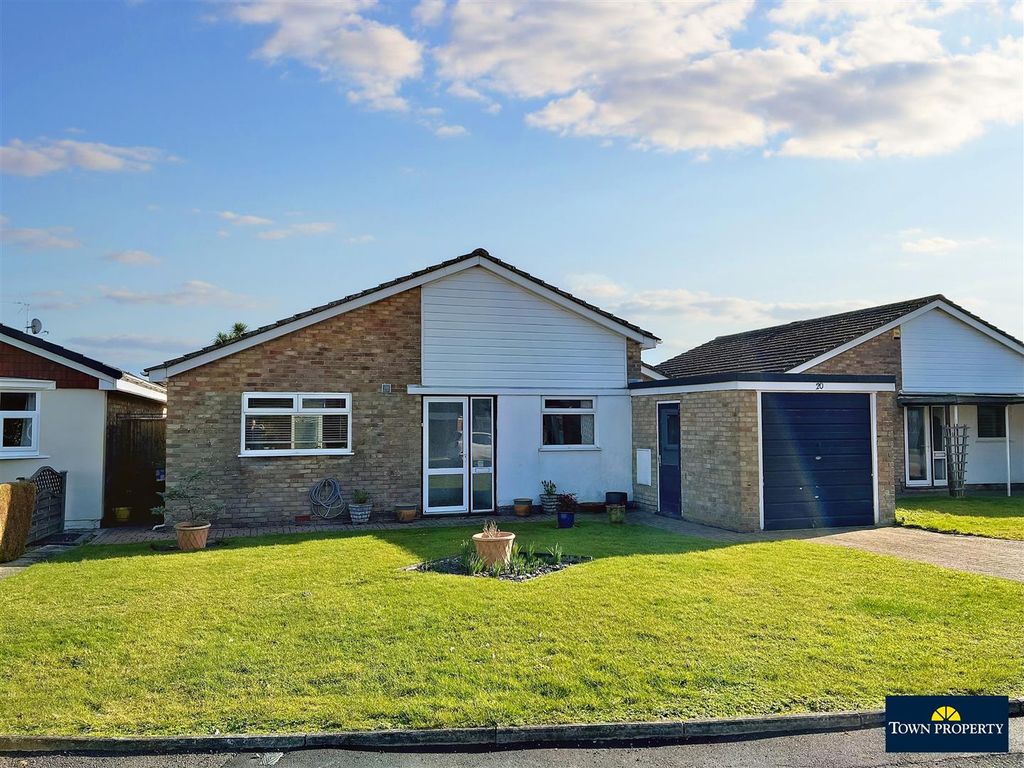3 bed bungalow for sale in Middleton Drive, Eastbourne BN23 Zoopla
