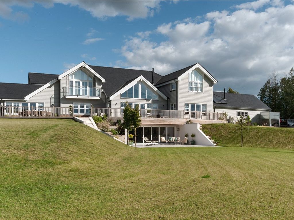 6 bed detached house for sale in Horns Hill, Soberton SO32, £2,900,000