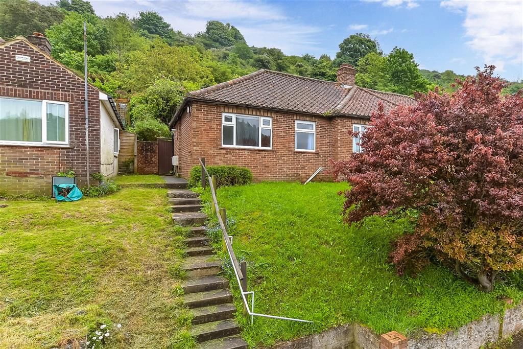 2 bed semidetached bungalow for sale in Mount Road, Dover, Kent CT17
