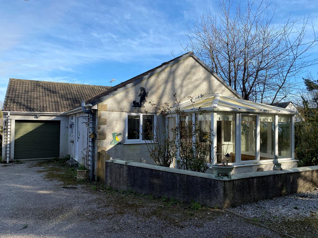 2 bed bungalow for sale in Guildford Road, Hayle TR27, £310,000 Zoopla