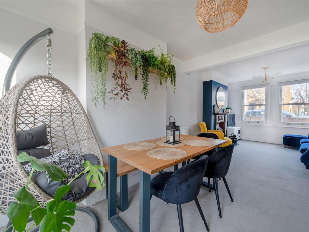 2 bed property to rent in Hardy Road, London SW19, £2,500 pcm Zoopla