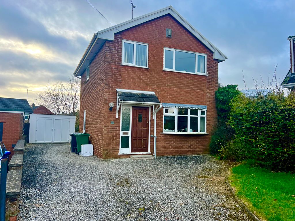 3 bed detached house for sale in Pine Close, Summerhill, Wrexham LL11, £230,000 Zoopla