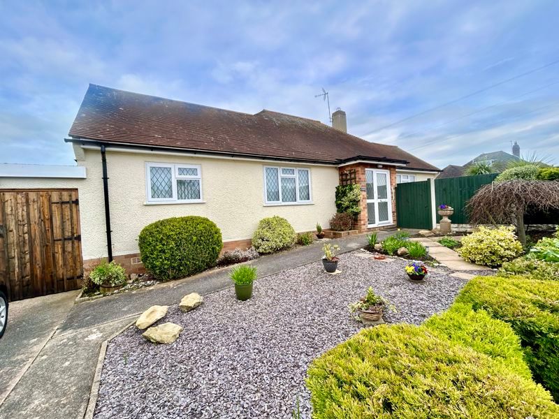 3 bed detached bungalow for sale in Mossley Mount, Penrhyn Bay