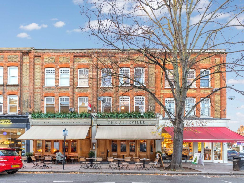 3 bed flat to rent in Abbeville Road, London SW4, £2,600 pcm Zoopla