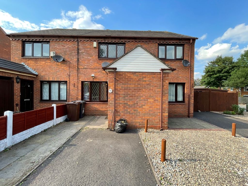 2 bed property to rent in Tadmore Close, Bilston WV14 Zoopla