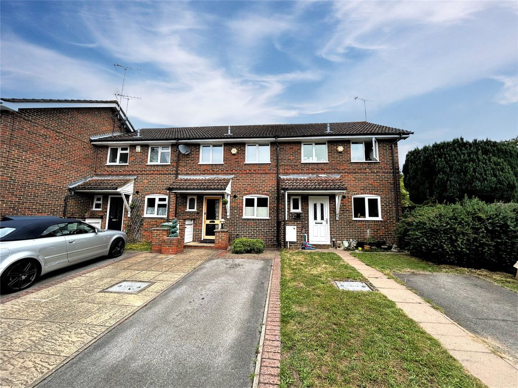 2 bed detached house for sale in Upshire Gardens, Bracknell, Berkshire