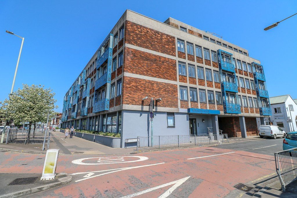 New home, 2 bed flat for sale in Swanfield Road, Waltham Cross EN8 Zoopla