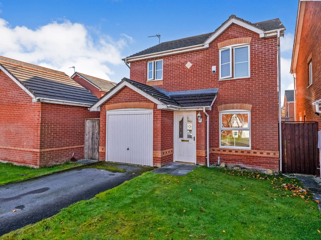 3 bed detached house for sale in Appleton Road, Kirkby, Liverpool L32