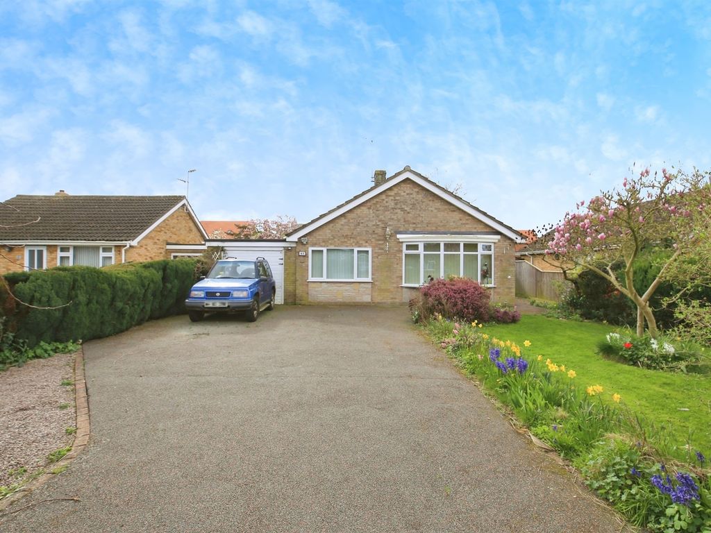 3 bed detached bungalow for sale in Roman Road, Moulton Chapel