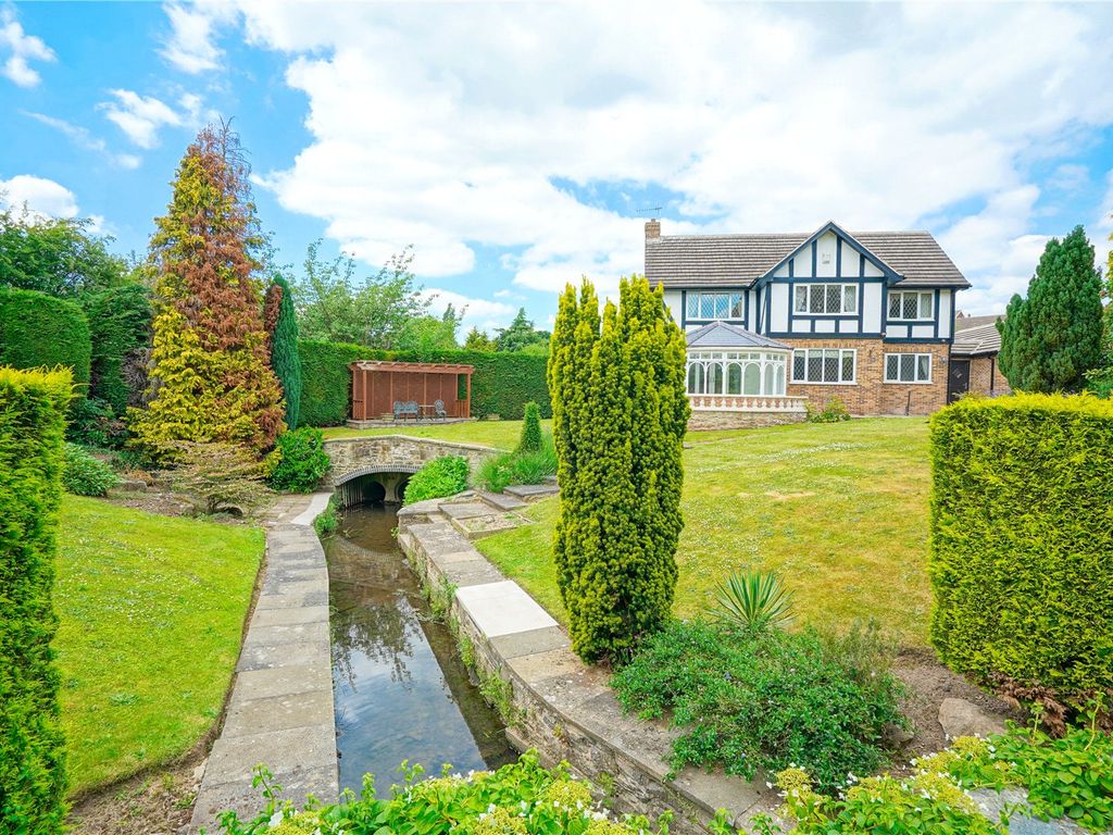 4 bed detached house for sale in Greystones Road, Whiston, Rotherham