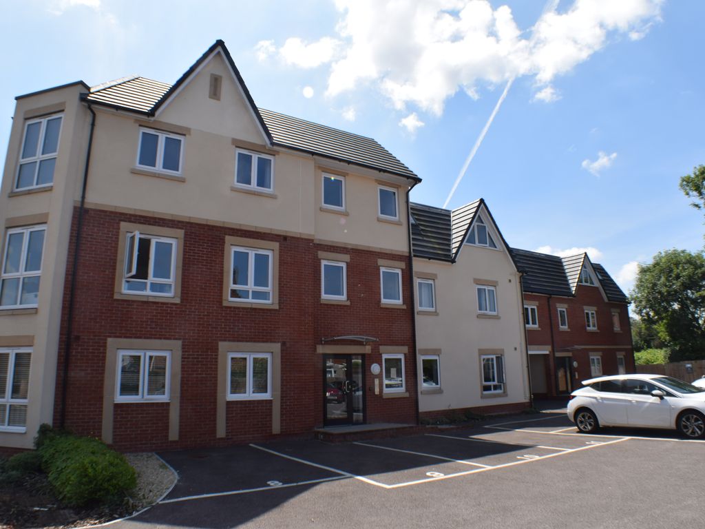 2 bed flat to rent in Taunton Road, Bridgwater TA6, £850 pcm Zoopla