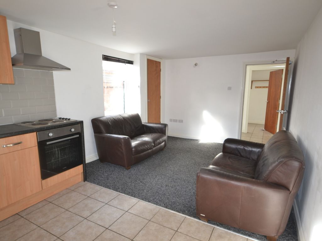 2 bed flat to rent in Nutgrove Road, Thatto Heath, St Helens WA9 Zoopla