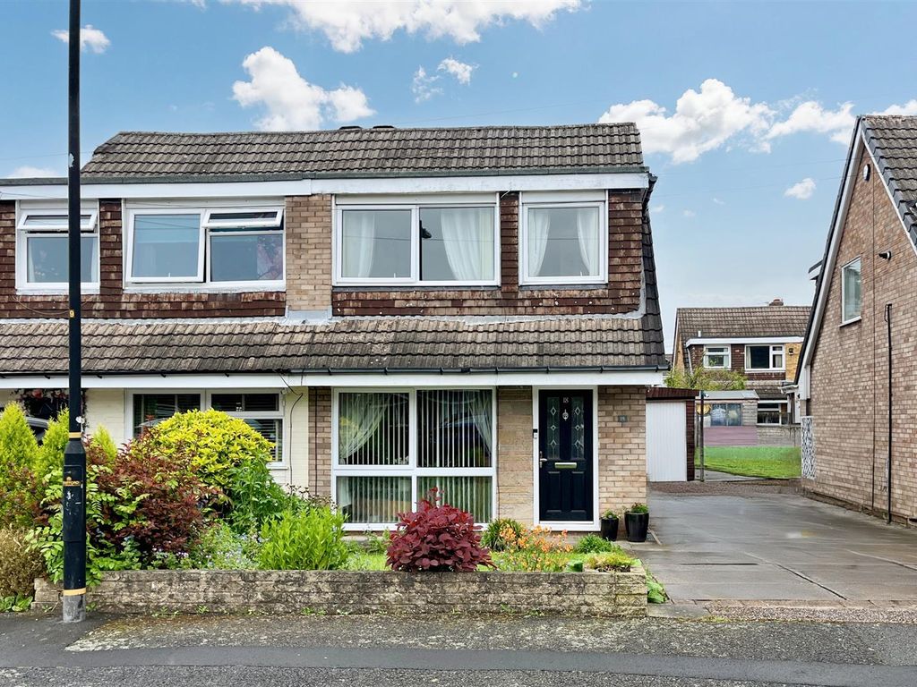 3 bed semidetached house for sale in Prestbury Avenue, Altrincham WA15