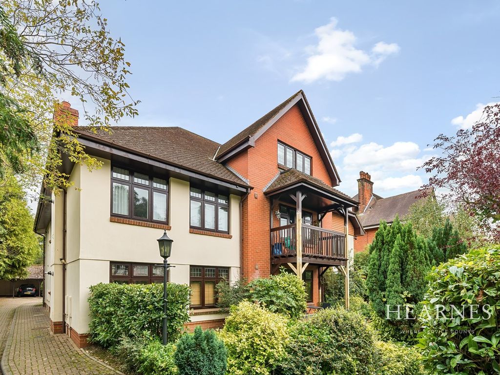 3 bed flat for sale in St Anthonys Road, Meyrick Park, Bournemouth BH2