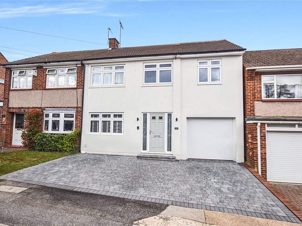 4 bed semidetached house for sale in Spurrell Avenue, Bexley, Kent DA5