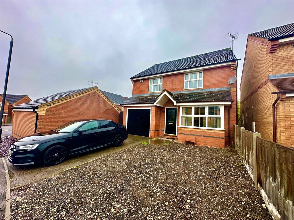 3 bed detached house to rent in Maidwell Close, Belper, Derbyshire DE56, £995 pcm Zoopla