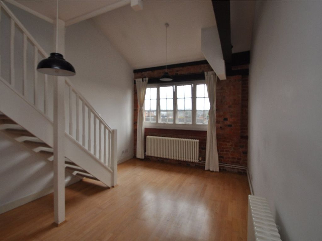 2 bed flat to rent in Station Road, Canterbury CT2, £1,300 pcm Zoopla