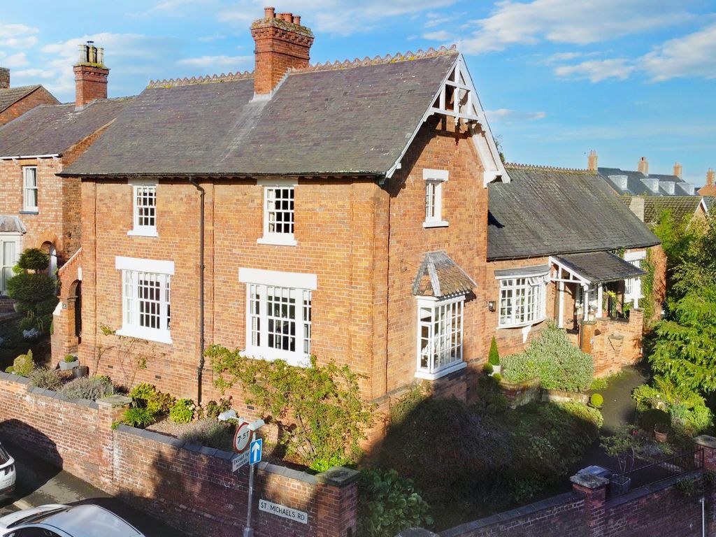 3 bed town house for sale in St. Michaels Road, Louth LN11, £347,500