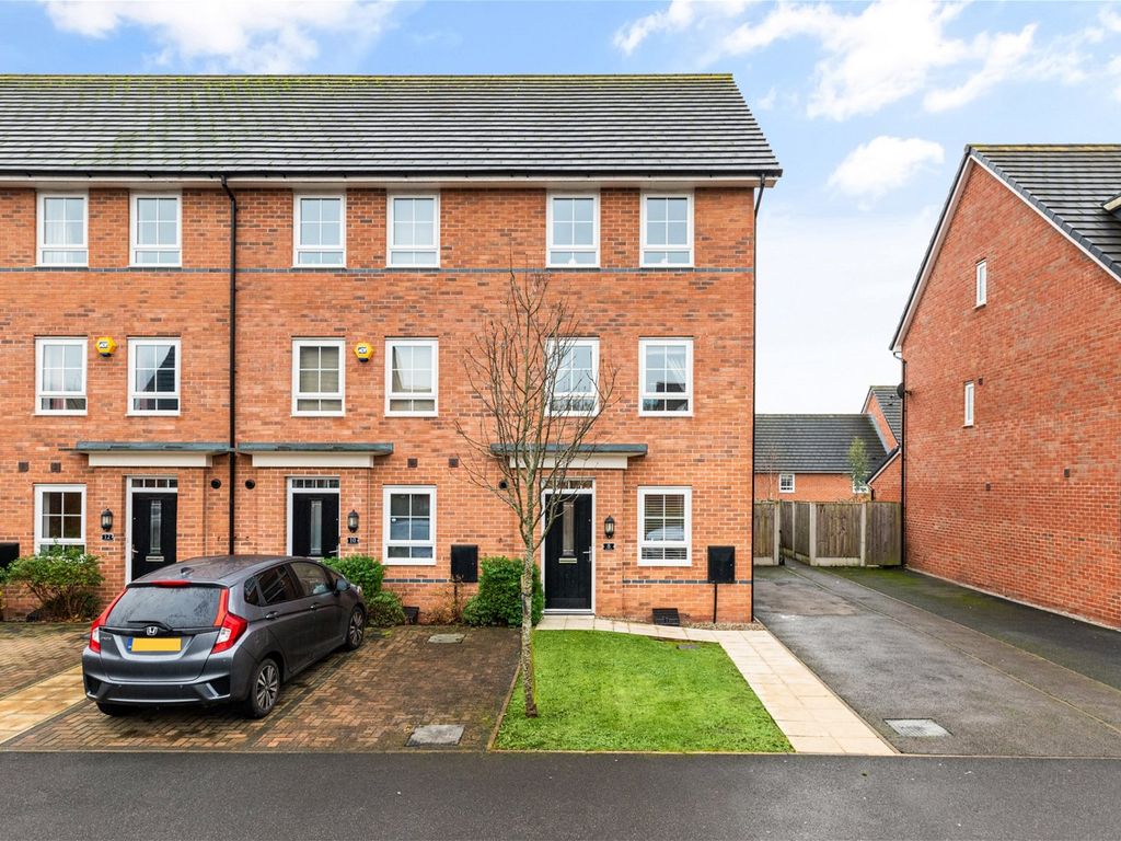 4 bed end terrace house for sale in Juneberry Avenue, Worsley