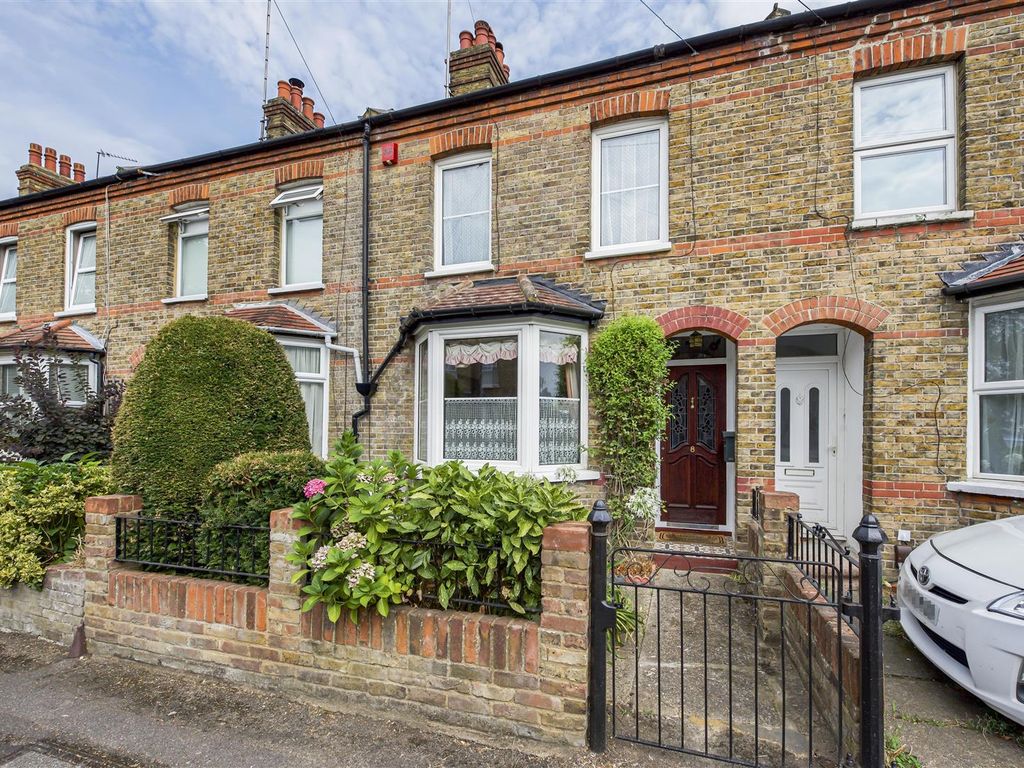 Hows Road Uxbridge UB8  