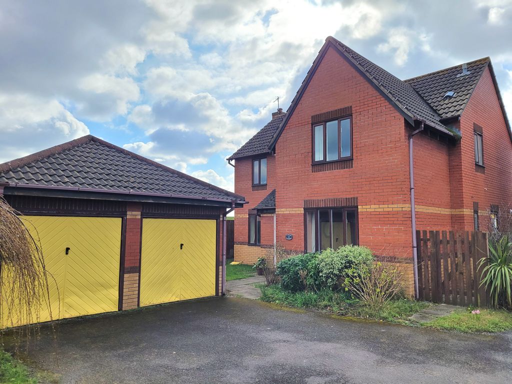 4 bed detached house for sale in Cypress Gardens, Newton, Porthcawl