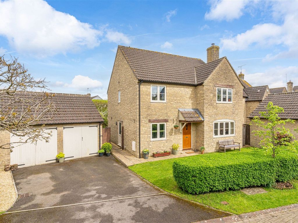 4 bed detached house for sale in Chapel Corner, Watts Lane