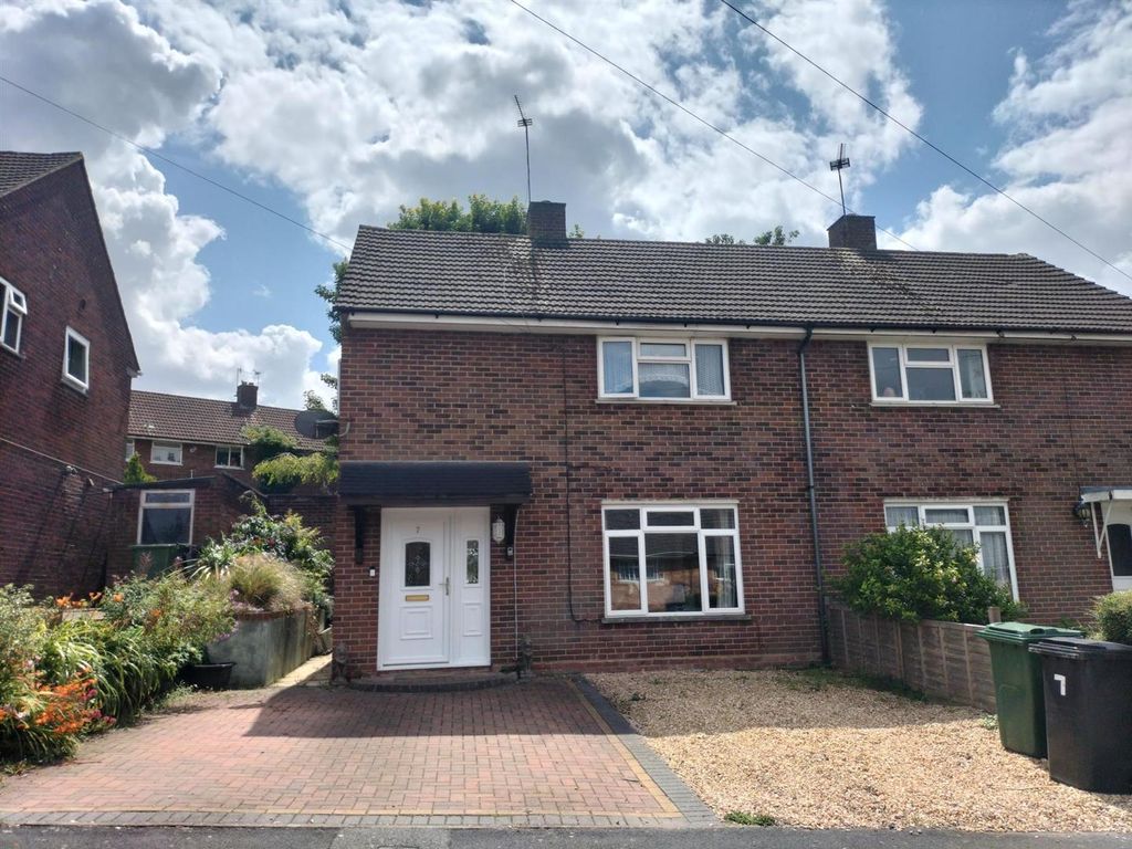 3 bed semidetached house for sale in Imber Road, Winchester SO23 Zoopla