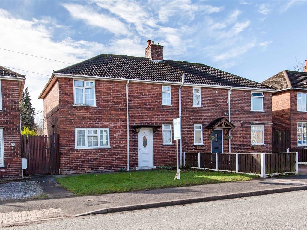 3 bed semidetached house for sale in Moor Lane, Bolsover, Chesterfield