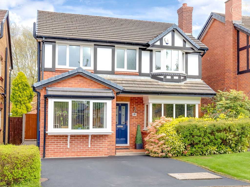 5 bed detached house for sale in Renfrew Drive, Beaumont Chase, Bolton