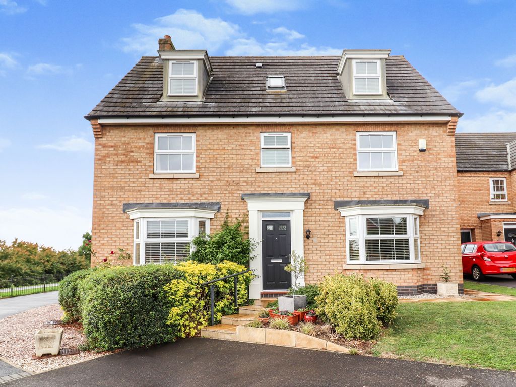 6 bed detached house for sale in Langlands Place, Coton Park, Rugby