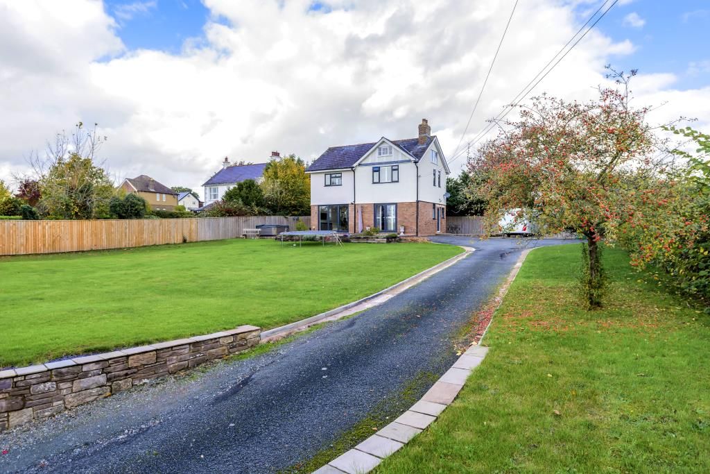 3 bed detached house for sale in Hay On Wye, Bronllys LD3 Zoopla